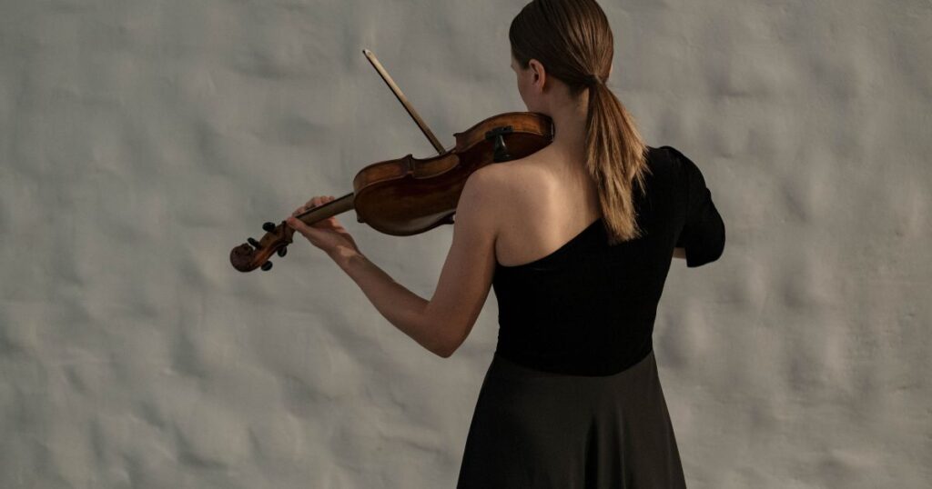 バイオリンのチューニングは無料アプリでもできる？